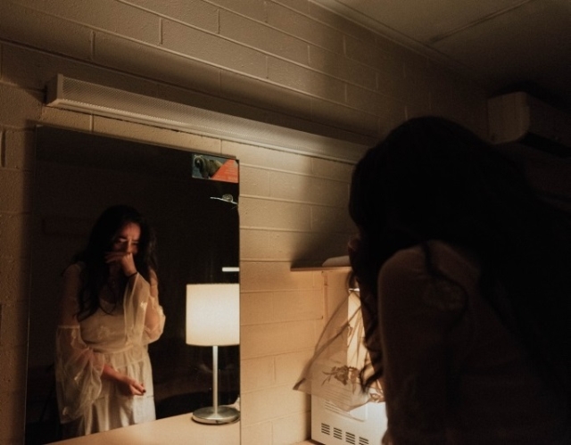 "Mai bine nu te aveam"