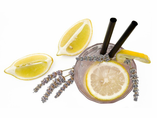 Limonada cu lavanda