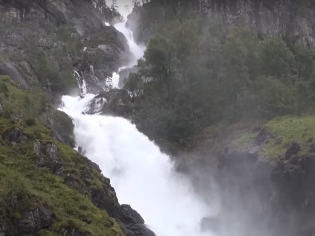 Cascada Langfossen