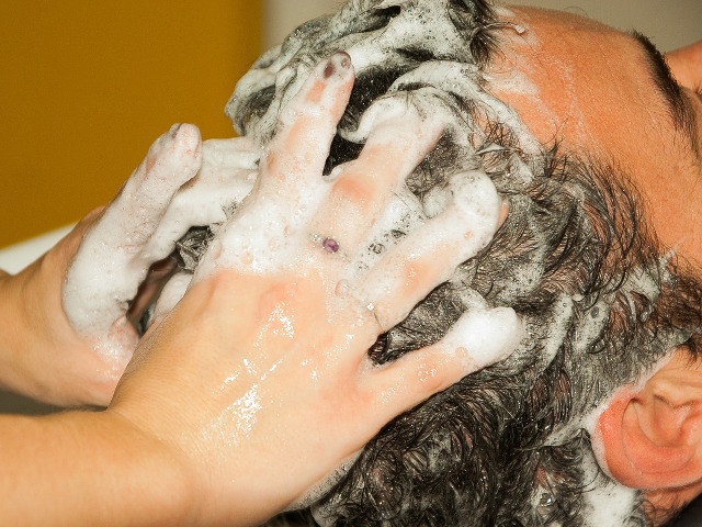 Aplicarea incorecta a samponului