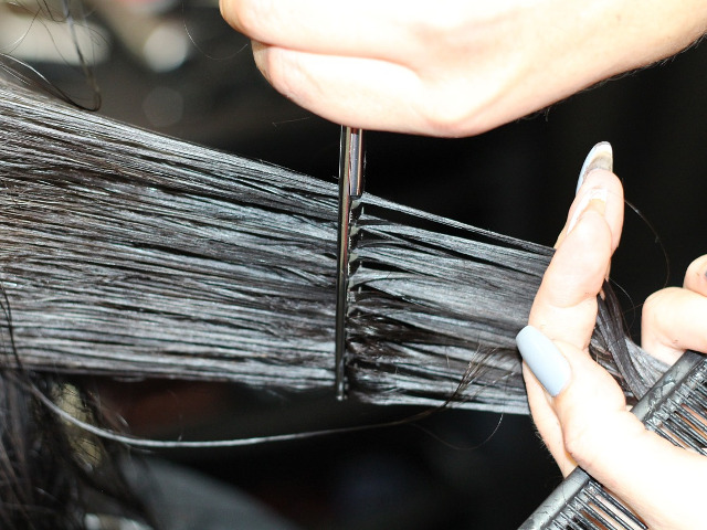 Pieptanarea frecventa si agresiva