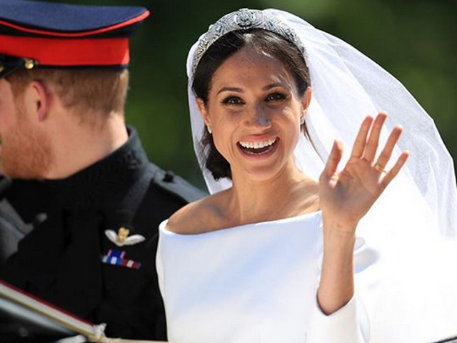 "Esti la fel de frumoasa ca…"