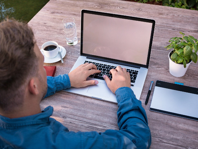 Stai prea mult in fata calculatorului