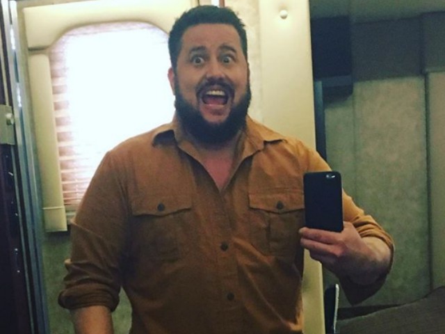 Chaz Bono, scriitor si cantaret (fiul lui Sonny Bono si Cher)