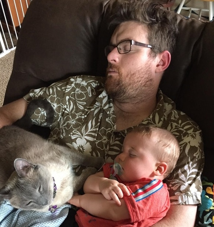 Cand copilul doarme, doarme toata lumea