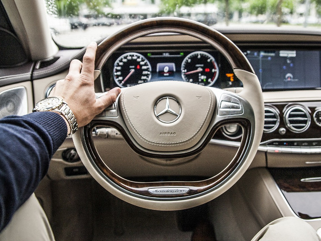 Un chirurg plastic a ajutat la construirea mai sigura a masinilor