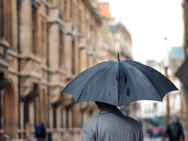 Nu uita ca ploua foarte des