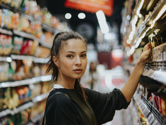 Nu iti pui cumparaturile in sacosa la supermarket