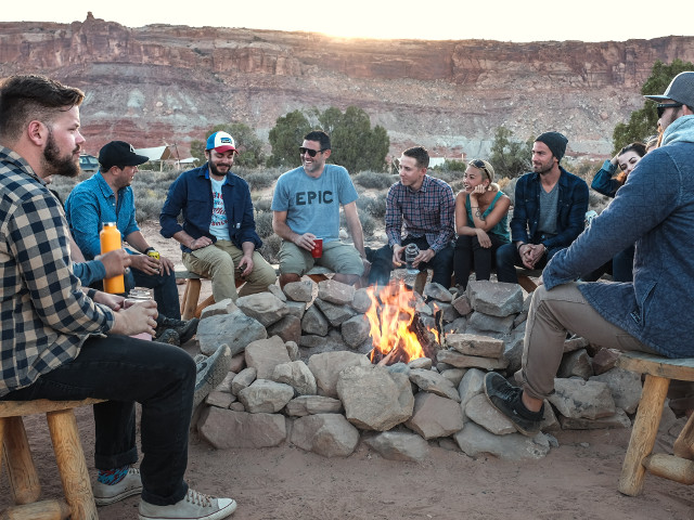 Oamenii pot avea 150 de prieteni