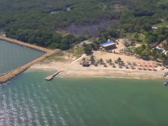 Isla Tierra Bomba, Columbia
