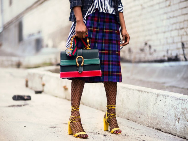 Porti haine prea colorate