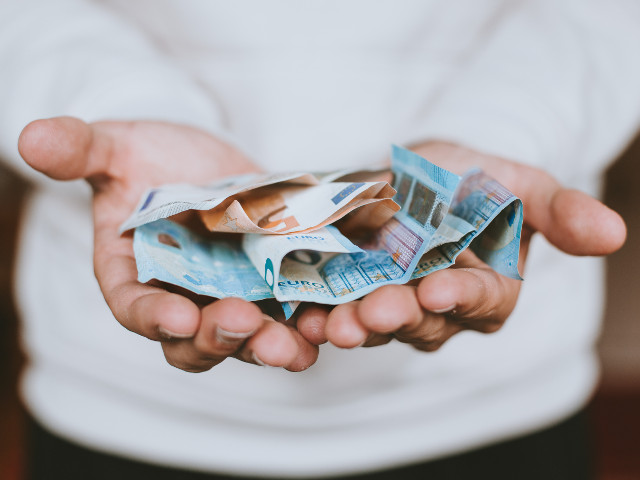 Discutii despre viitor: bani