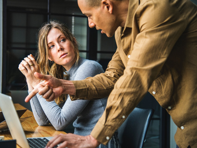 Spune-ti ca esti indreptatit gandesti asa