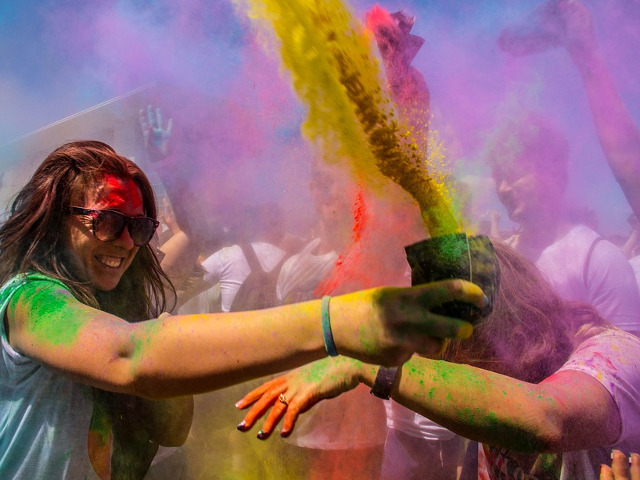 Sa mergi la un festival ciudat