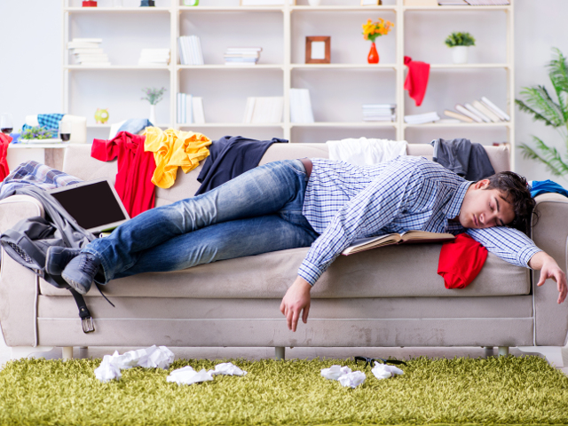 Prea obosit pentru a te mai interesa ce se afla in jur