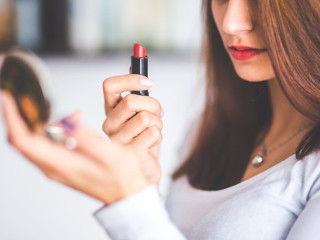 Nu subestima niciodata puterea unor buze indraznete