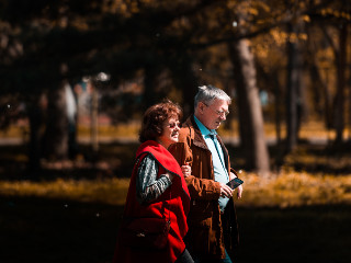 Mit: Atunci cand ajungi la o varsta inaintata toate lucrurile bune si frumoase au ramas in urma