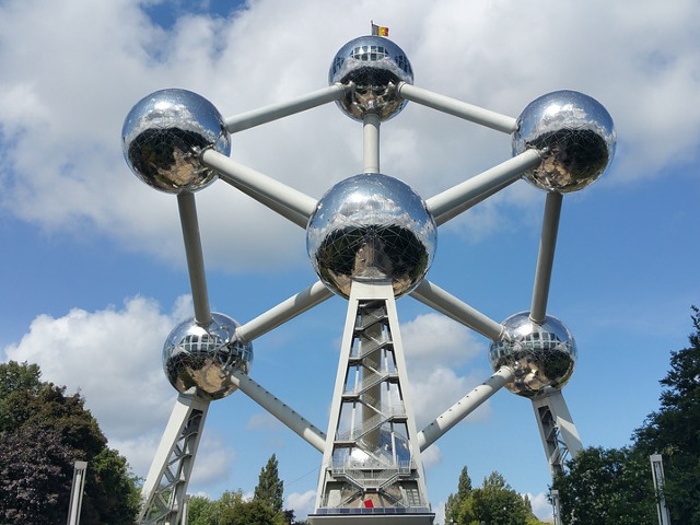 Constructie celebra ce ilustreaza o molecula cristalizata de fier