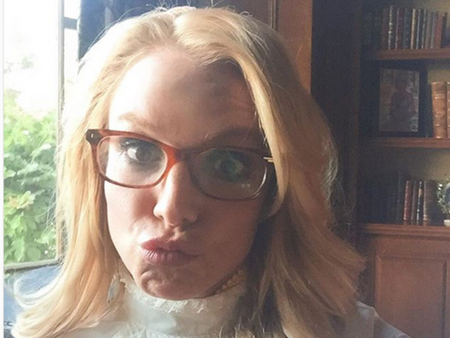 Britney Spears, cu ochelari