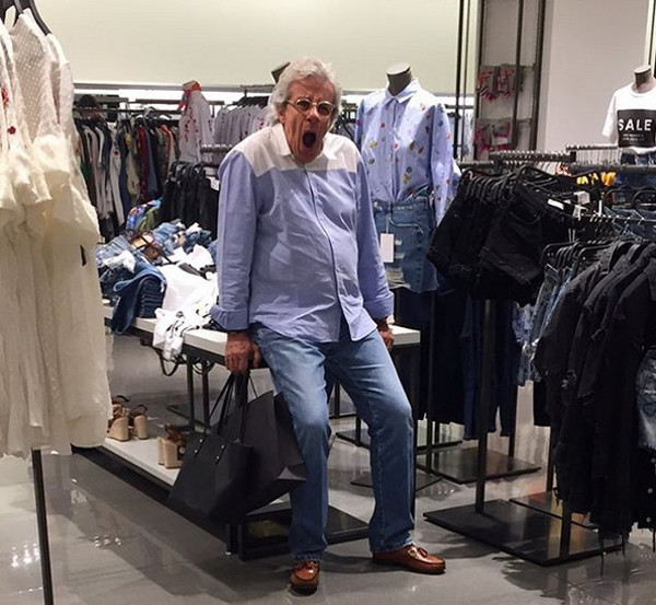 Plictiseala incepe sa isi spuna cuvantul