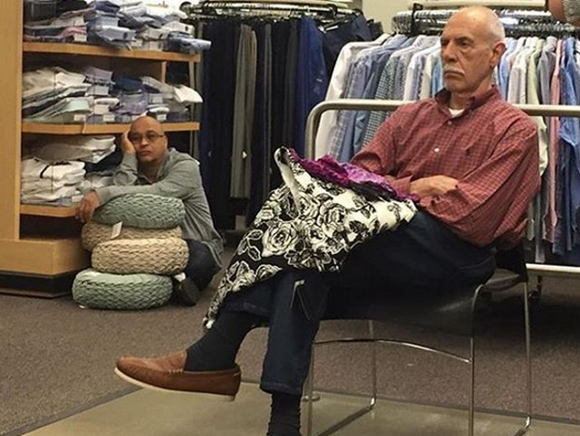 Nemultumirea i se citeste pe fata...