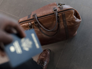 Nu pune geanta pe podea