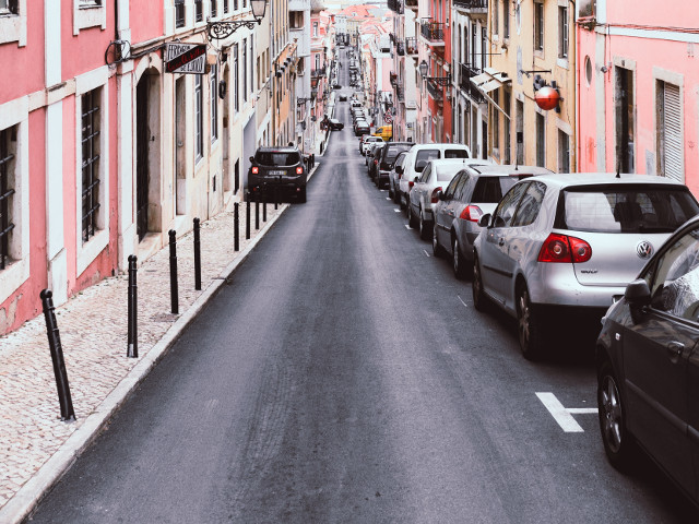 Cui ii pasa de reguli?