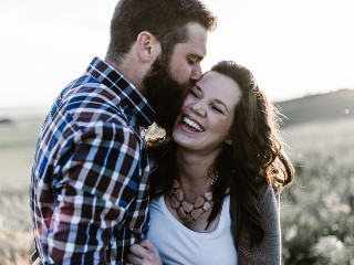 Nu te mai intristezi cand vezi oameni din jurul tau fericiti cu relatiile lor