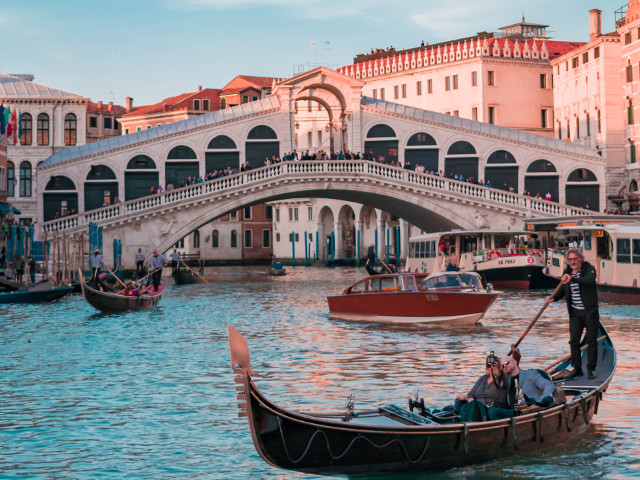 Cel mai vechi pod peste Marele Canal, Italia