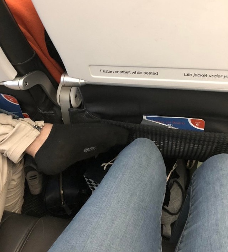 Persoanele care iti invadeaza spatiul