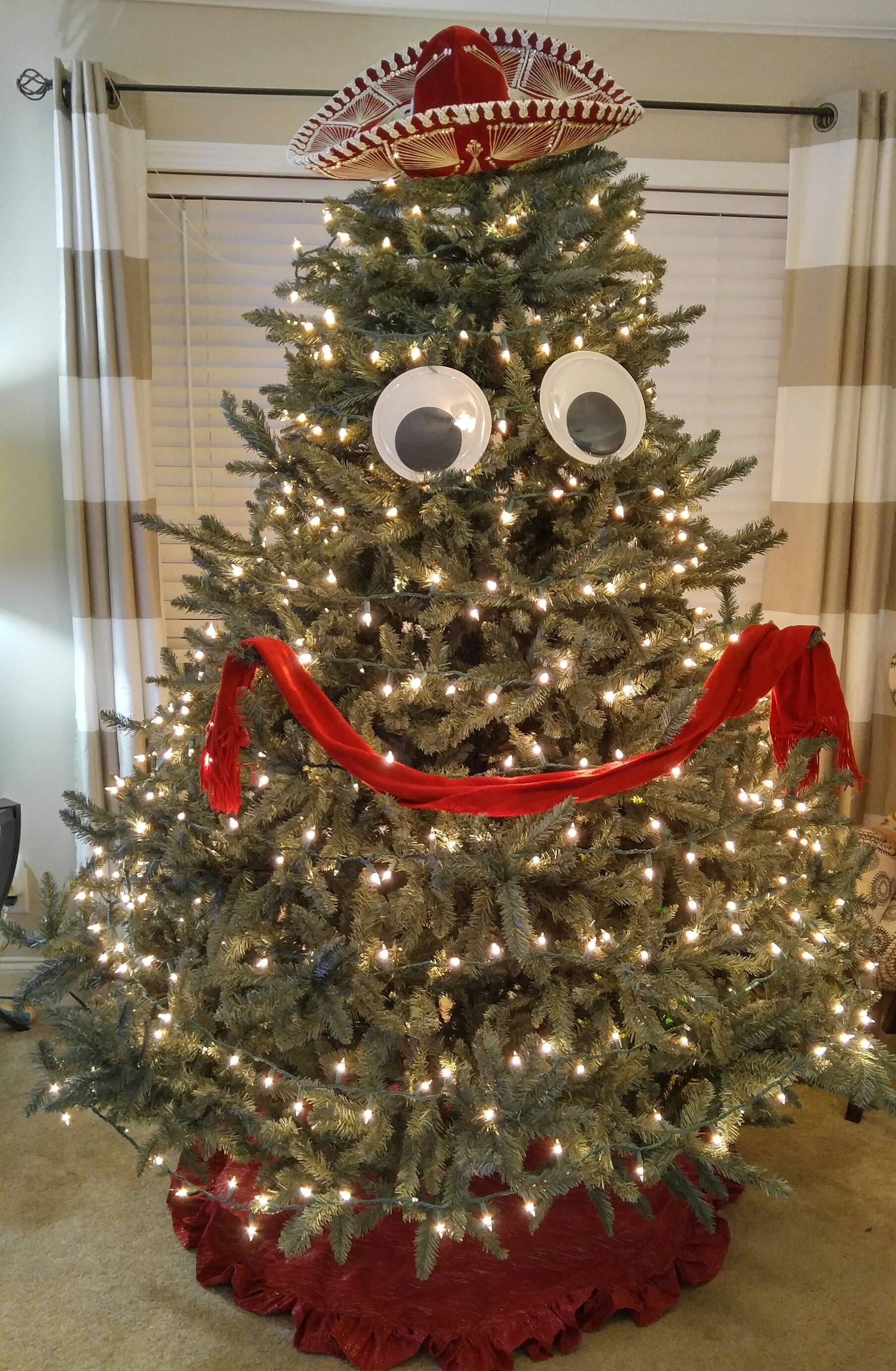 Un brad decorat in stil mexican