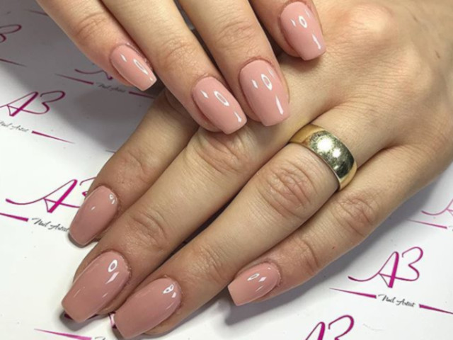 Cu "nude" nu vei da gres