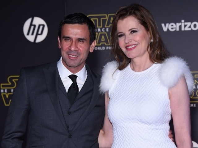 Geena Davis si Reza Jarrahy