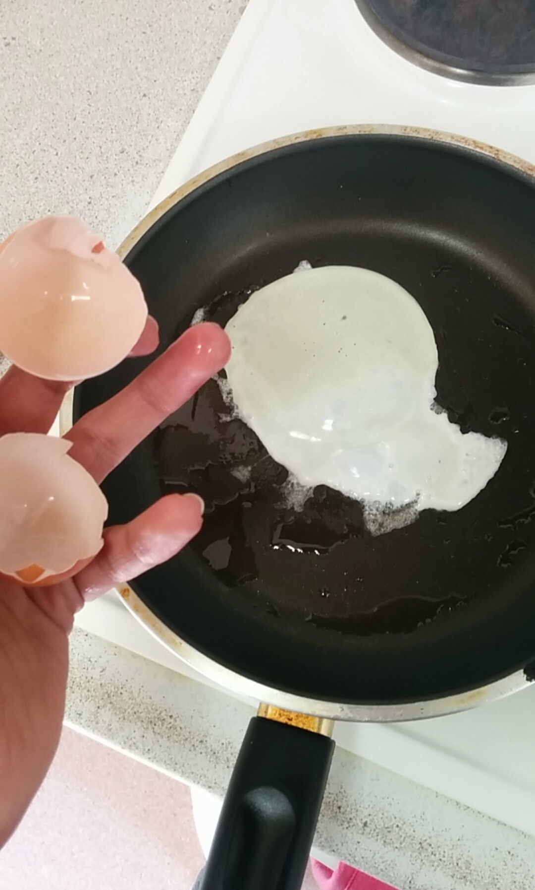 Care erau sansele sa nimereasca un ou fara galbenus?