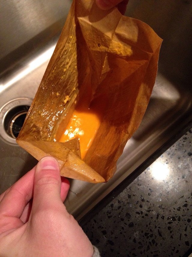 Cand in loc de floricele gasesti doar unt