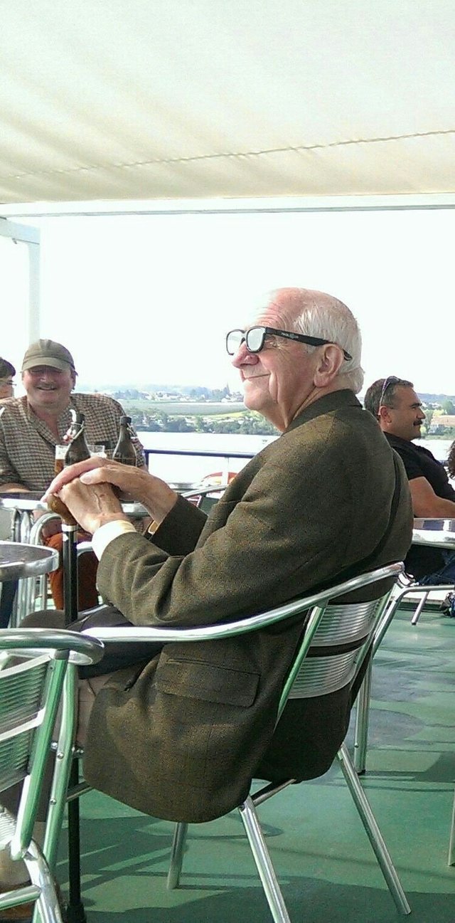 Un moment in care te bucuri de priveliste sau de un ceai bun