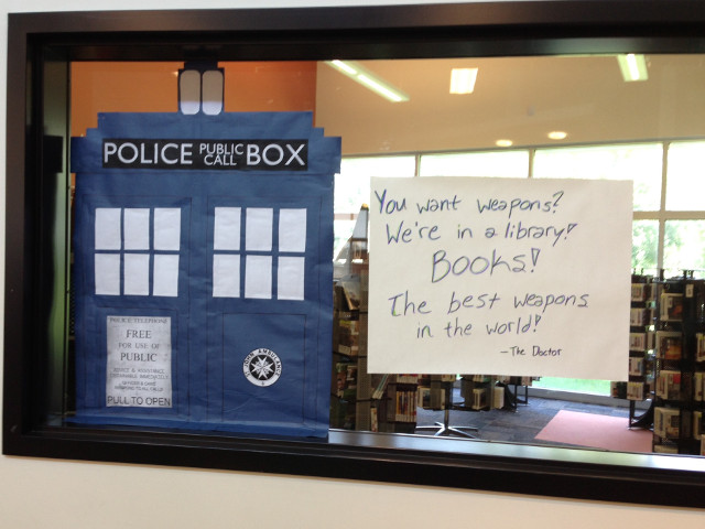 "Cautati arme? Le gasiti in librarie. Cartile sunt cele mai puternice arme din lume".