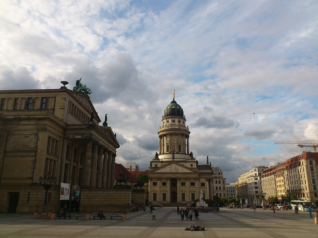 Locul de unde se poate admira una dintre cele mai mari sali de concerte din Germania