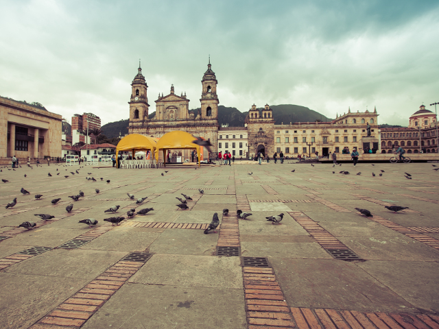 Piata cunoscuta anterior sub numele de Calle Real