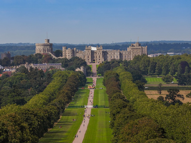Printesele Elisabeta si Margareta au ramas in Londra in timpul celui De-al Doilea Razboi Mondial