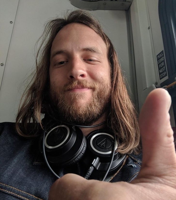 Un an de cand a renuntat la droguri, un an in care si-a schimbat complet viata