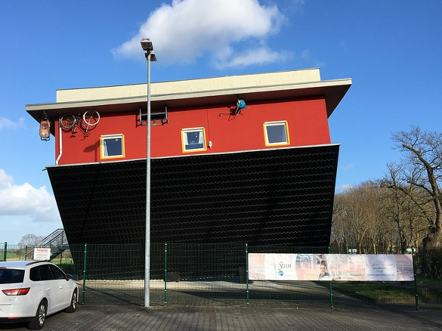 Alte constructii cu susul in jos