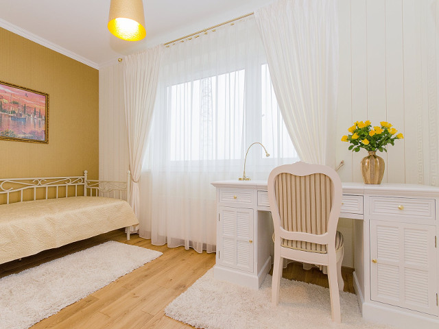 Atentie la perdele si draperii