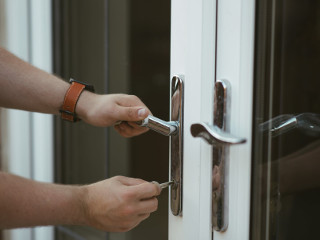 Favor cerut unui vecin