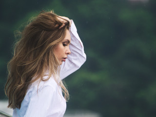 Camasa alba nu trebuie sa lipseasca din garderoba