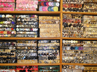 Inlocuieste nasturii