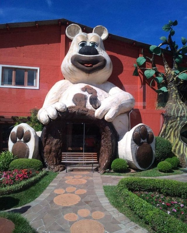 Cineva s-a gandit ca un astfel de design este o idee buna