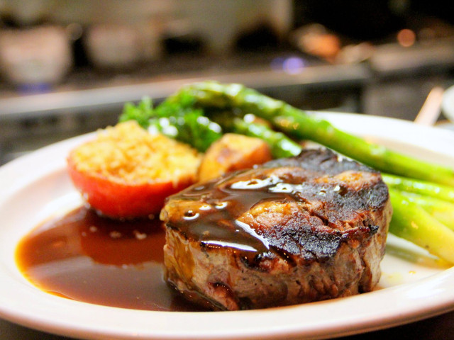 Nu mai respecti programul de trei mese pe zi si doua gustari