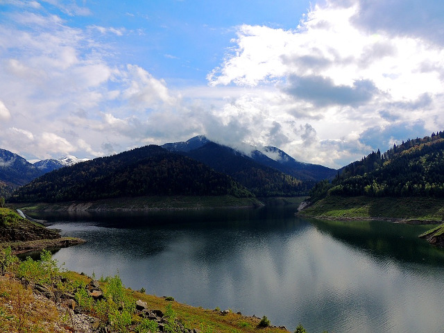 Parcul National Retezat, supranumit "Taramul cu Ochi Albastri"