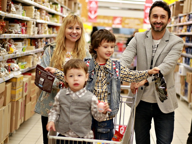 Iti lasi copii sa faca ce vor